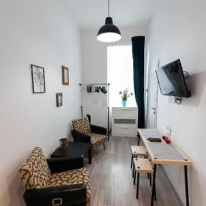 King Seventeen Homes Apartment